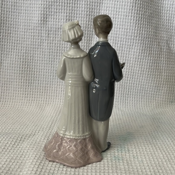 Lladro Bride and Groom signed figurine - Picture 2 of 3